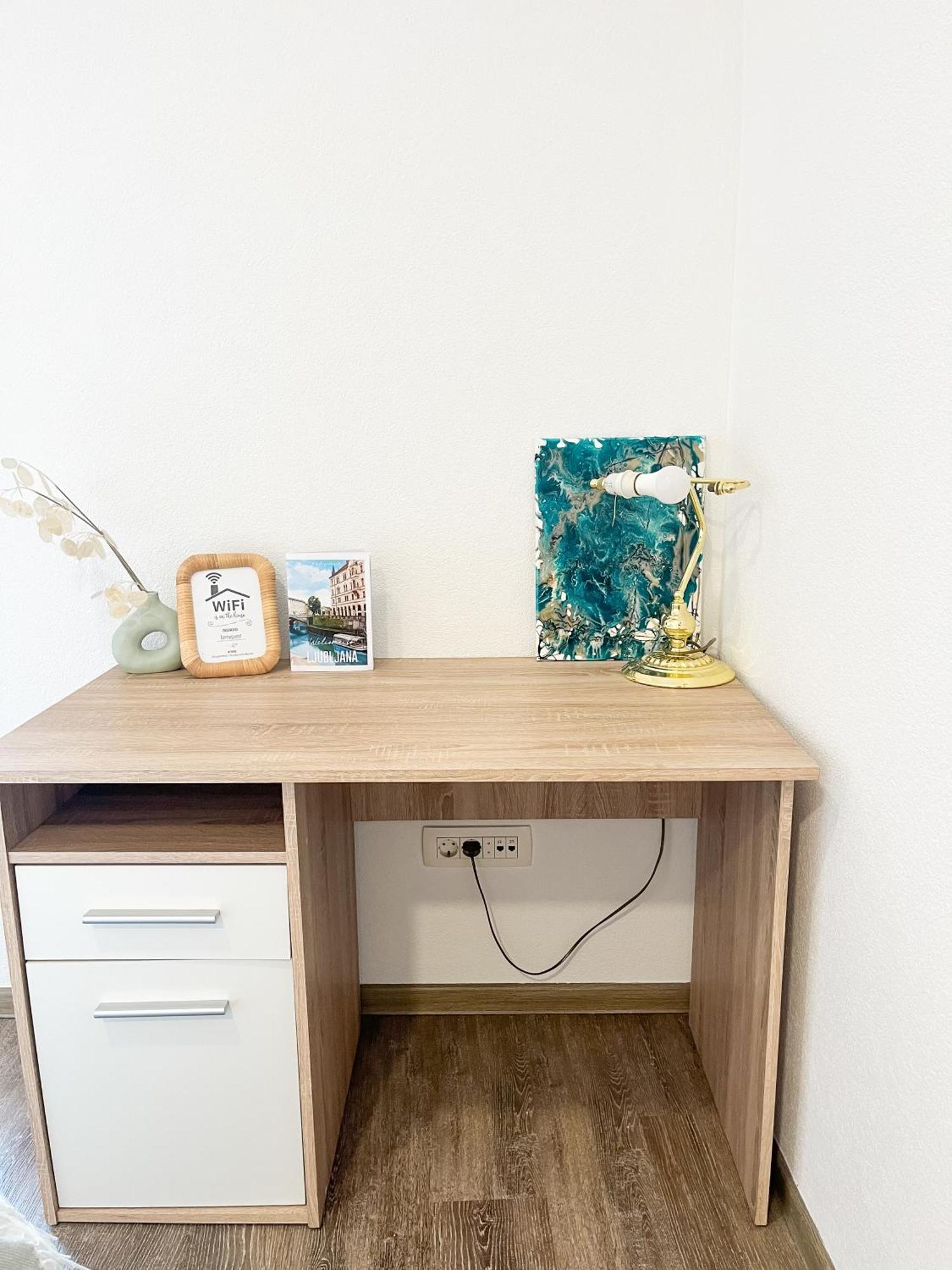 Anita'S Studio Apartments Любляна Екстер'єр фото