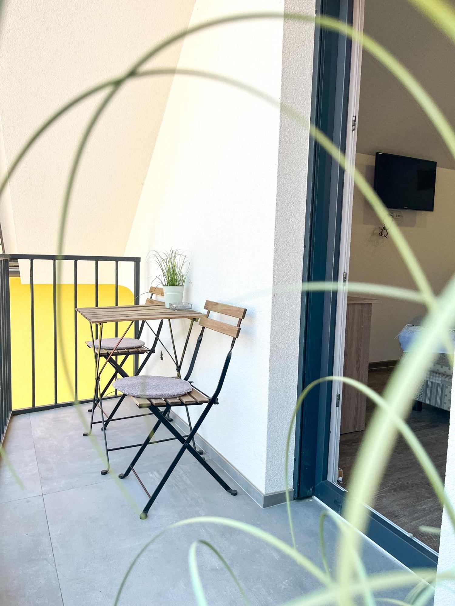 Anita'S Studio Apartments Любляна Екстер'єр фото