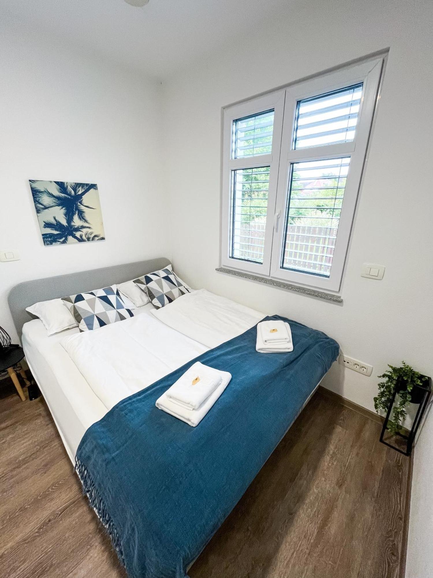 Anita'S Studio Apartments Любляна Екстер'єр фото
